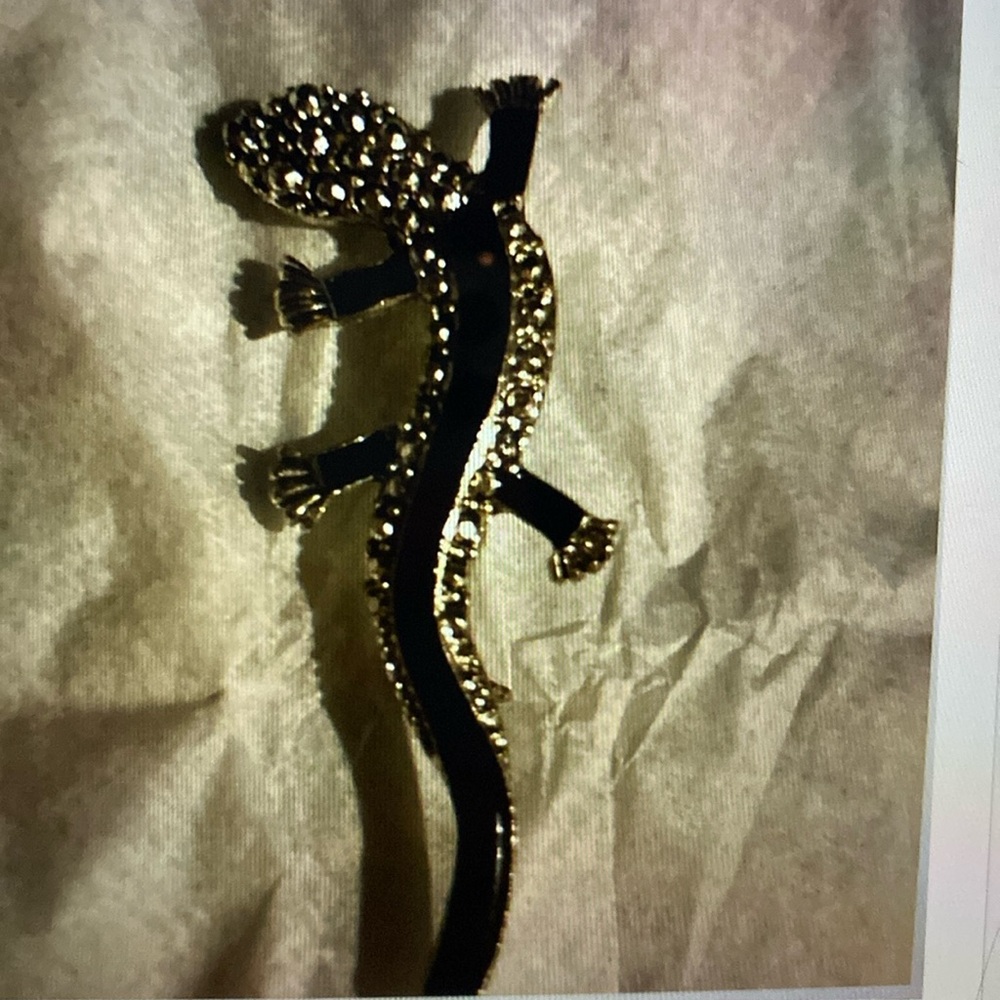 Lizard silver tone